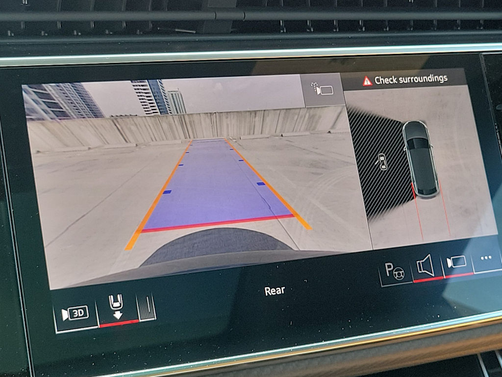 Thumbnail: 2026 Audi RS Q8 - 31