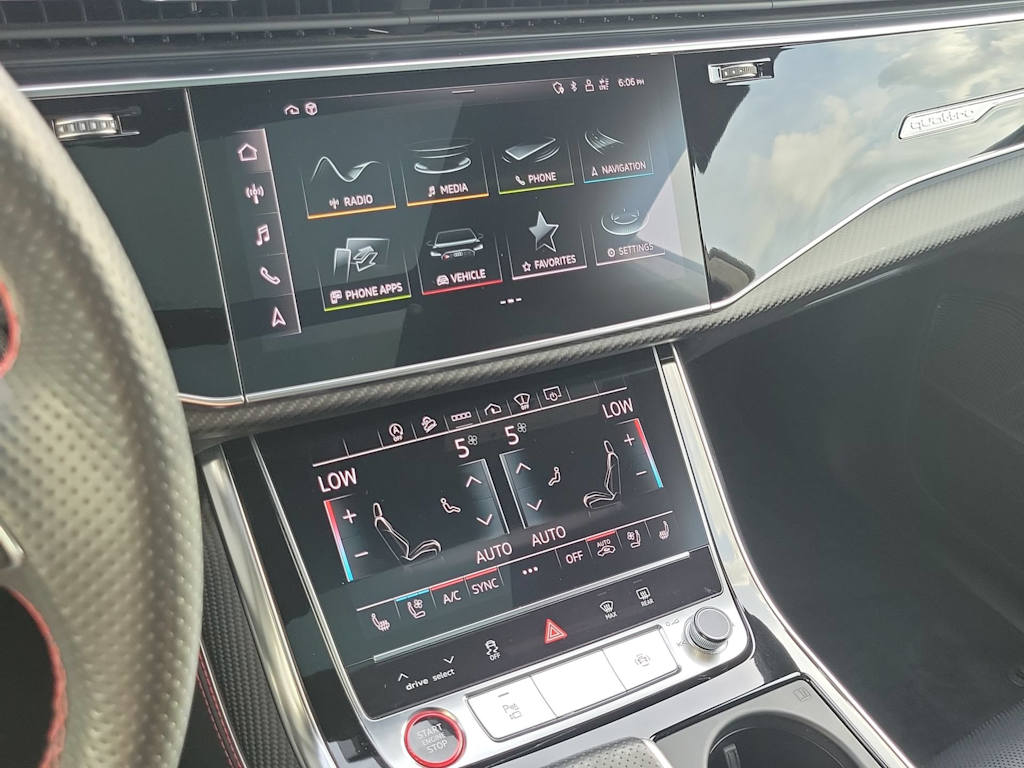Thumbnail: 2022 Audi RS Q8 - 14