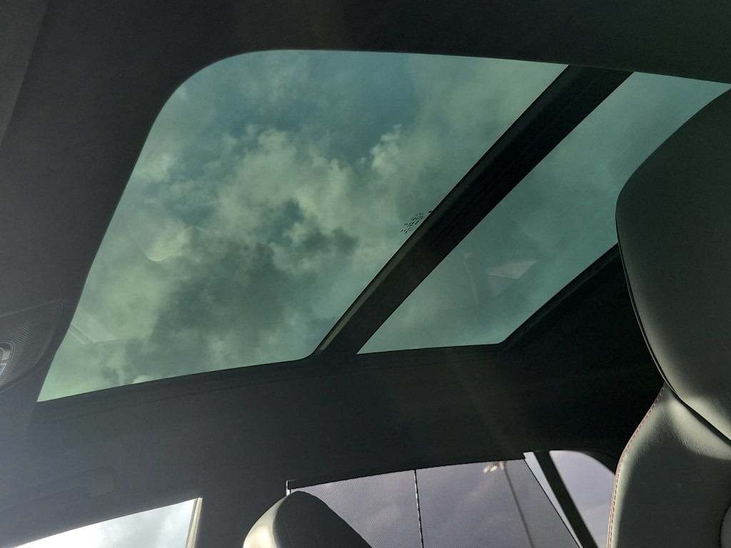 Thumbnail: 2022 Audi RS Q8 - 25