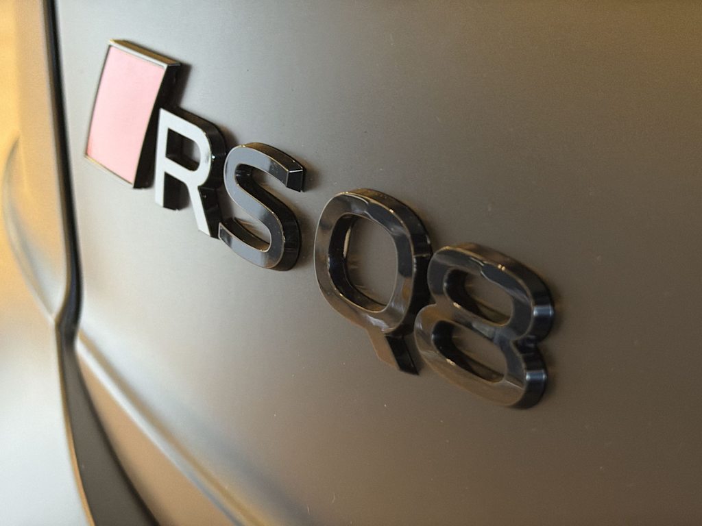 Thumbnail: 2026 Audi RS Q8 - 15