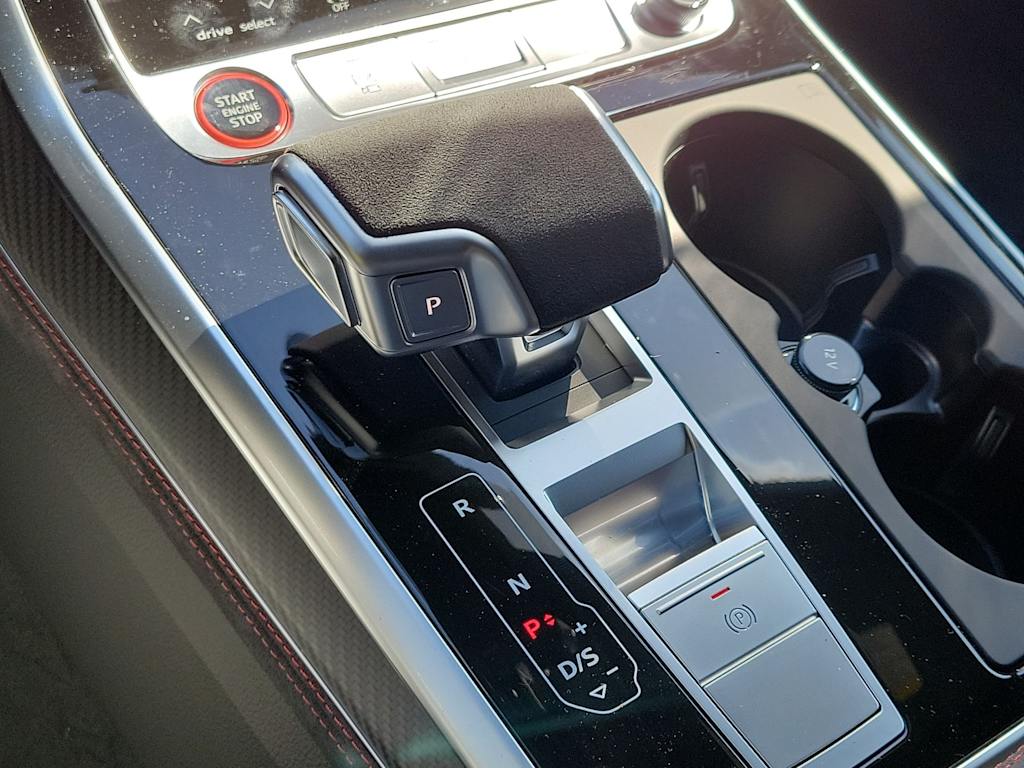 Thumbnail: 2026 Audi RS Q8 - 13