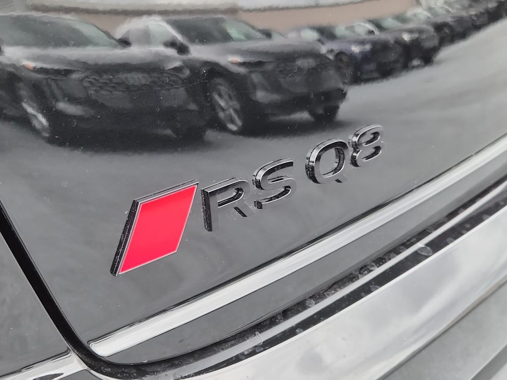Thumbnail: 2026 Audi RS Q8 - 21