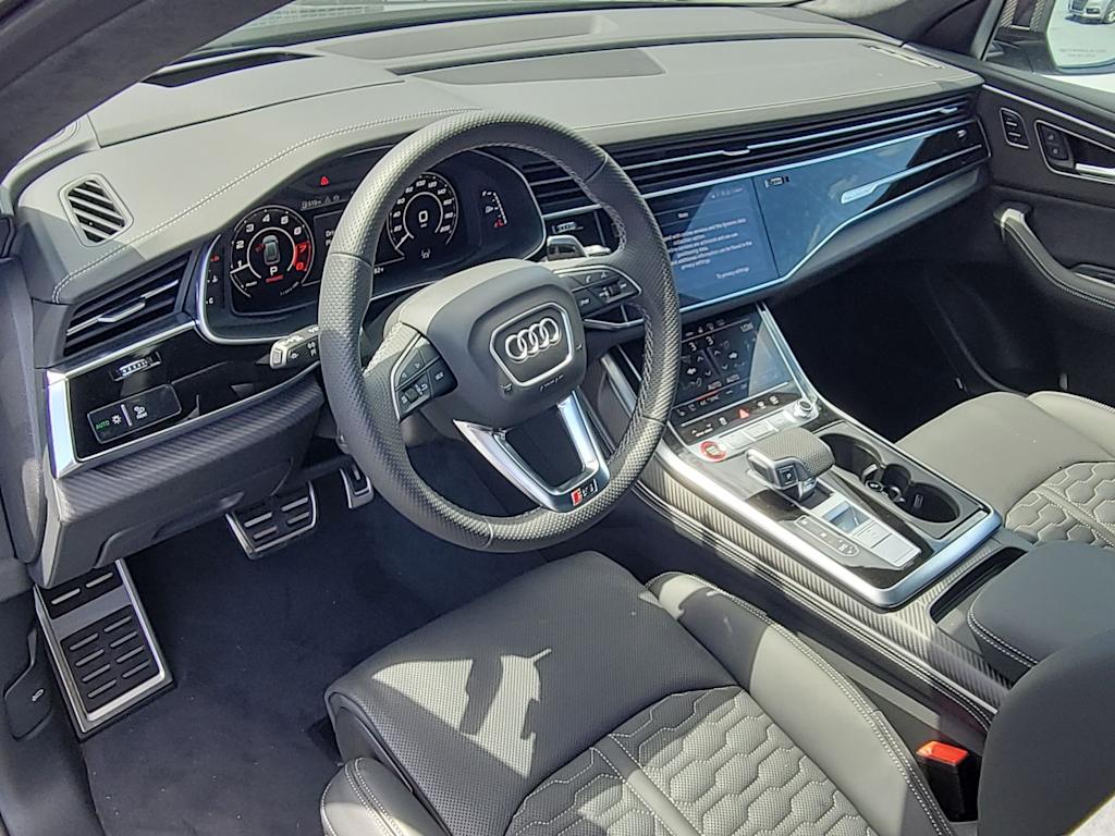 Thumbnail: 2026 Audi RS Q8 - 2