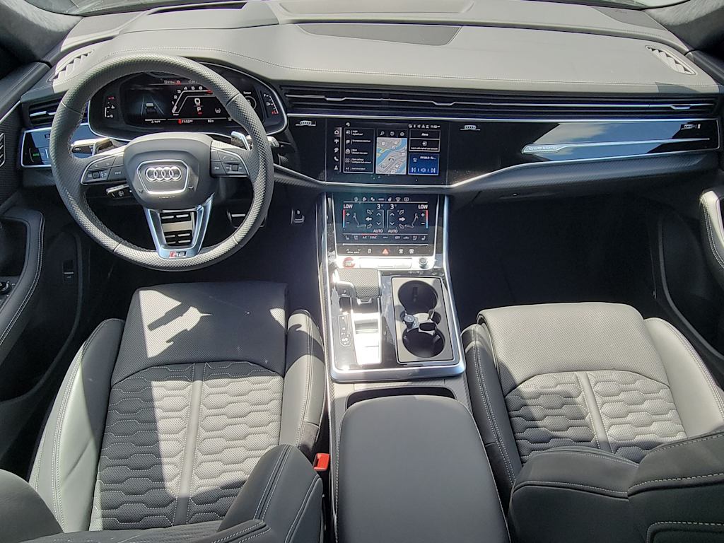 Thumbnail: 2026 Audi RS Q8 - 10