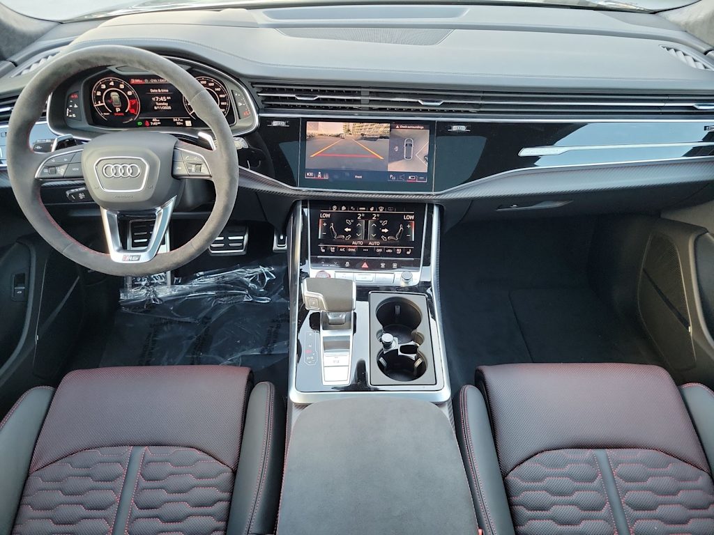 Thumbnail: 2026 Audi RS Q8 - 10