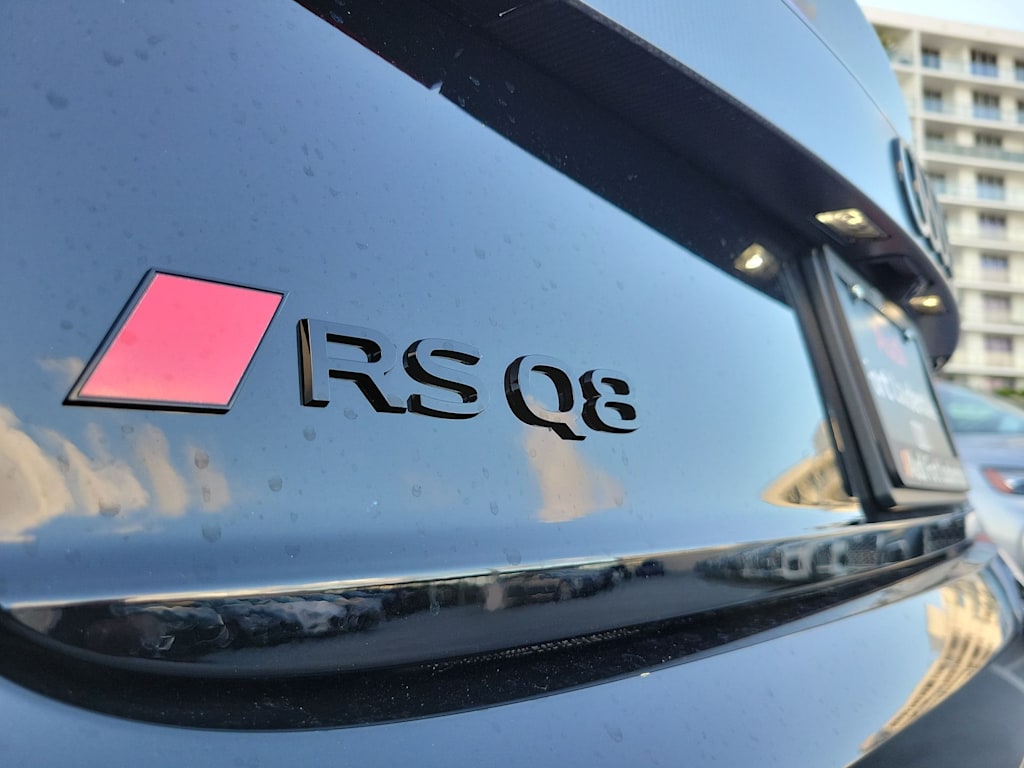 Thumbnail: 2026 Audi RS Q8 - 24