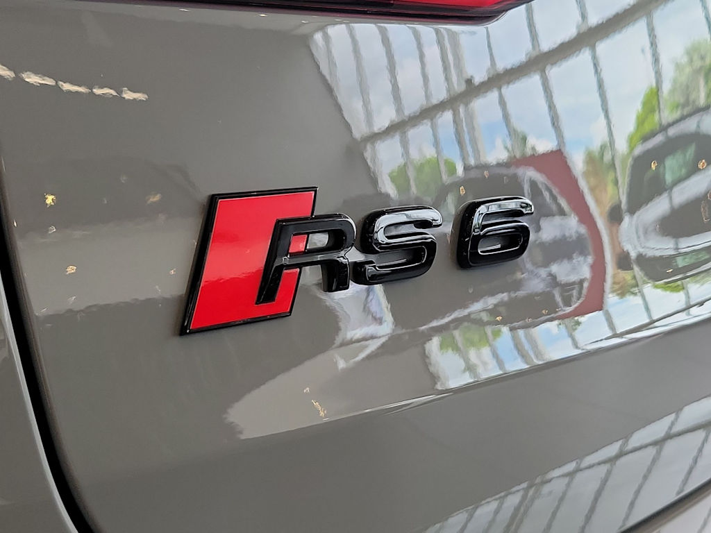 Thumbnail: 2026 Audi RS 6 - 20