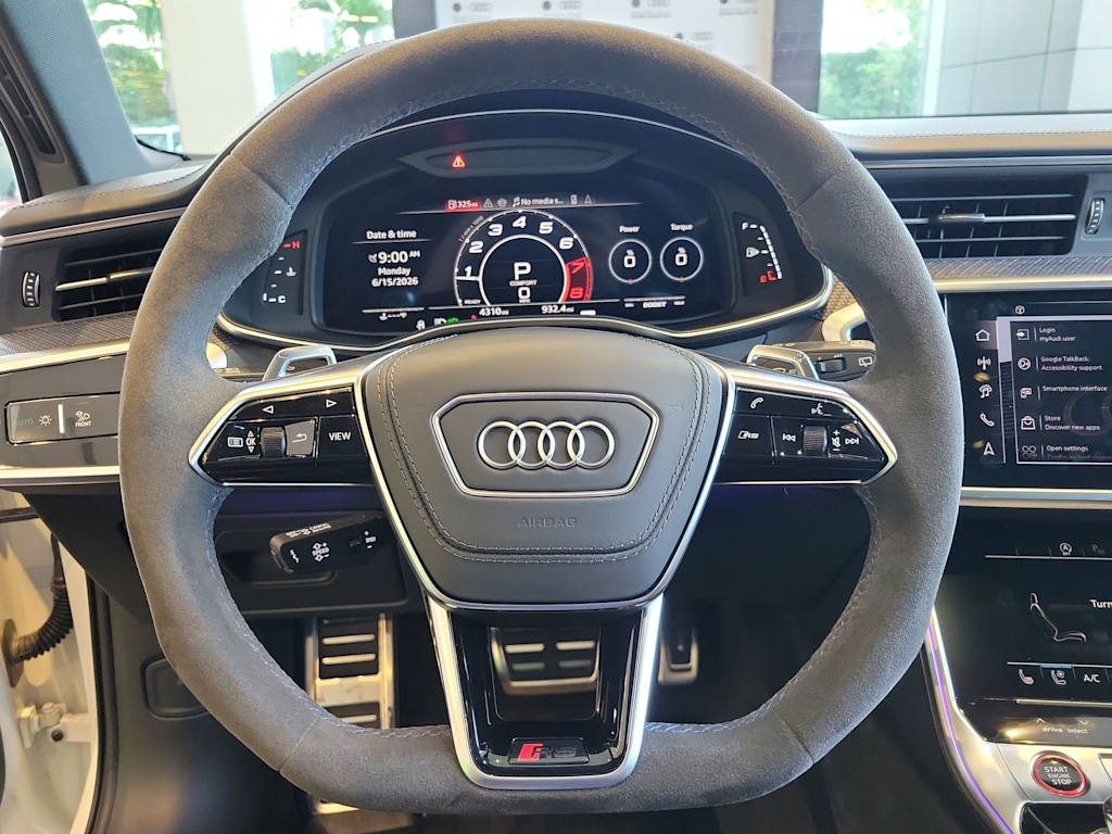 Thumbnail: 2025 Audi RS 6 - 12