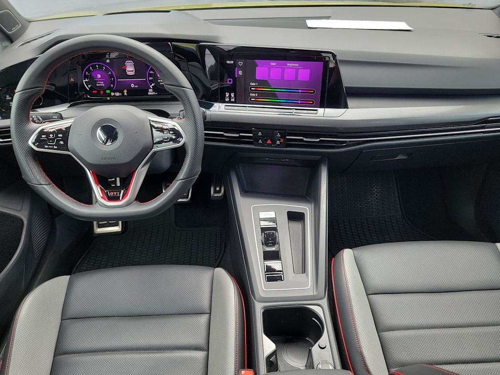 Thumbnail: 2022 Volkswagen Golf - 2