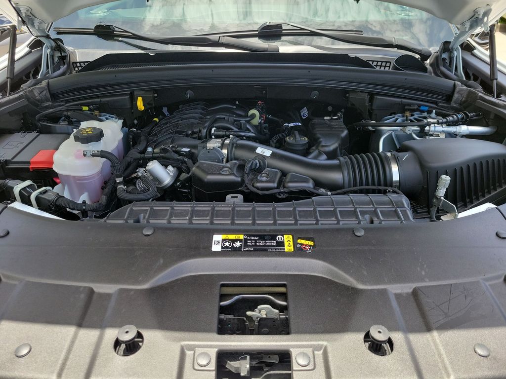 Thumbnail: 2025 Jeep Grand Cherokee - 8