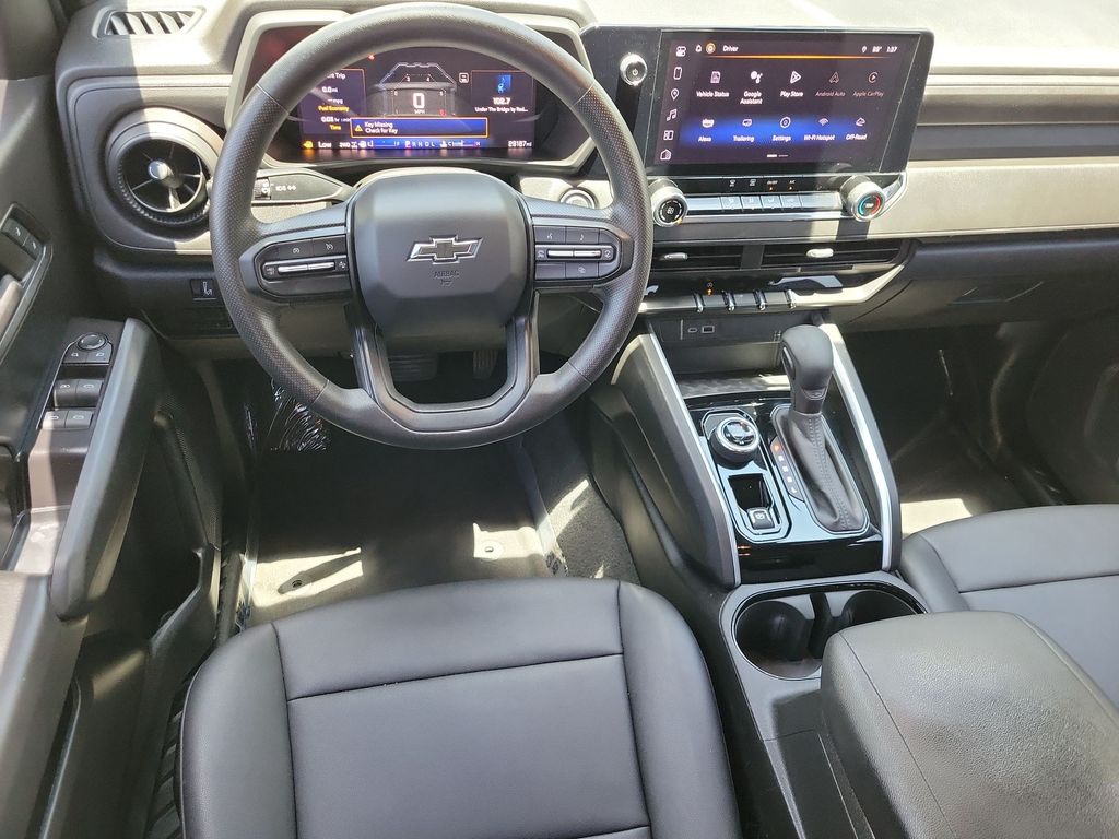 Thumbnail: 2024 Chevrolet Colorado - 10