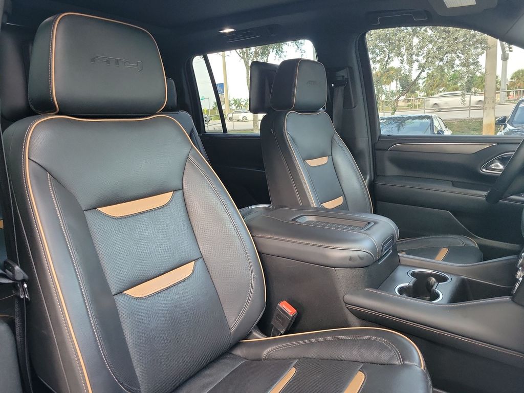 Thumbnail: 2023 GMC Yukon XL - 29
