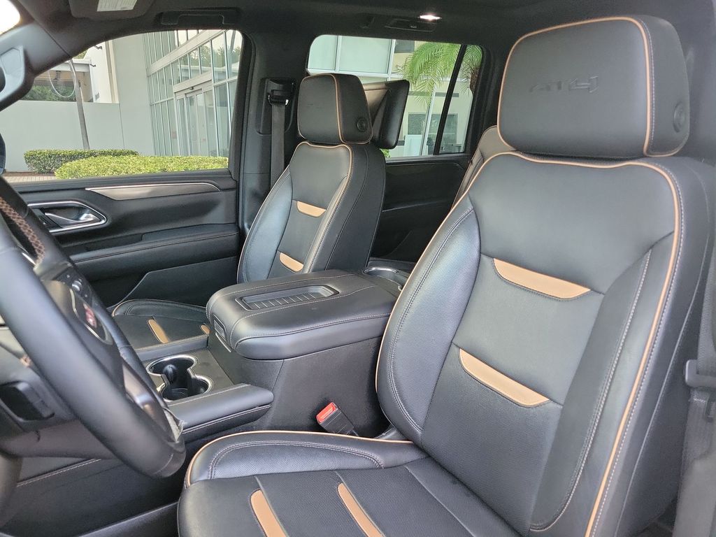 Thumbnail: 2023 GMC Yukon XL - 11