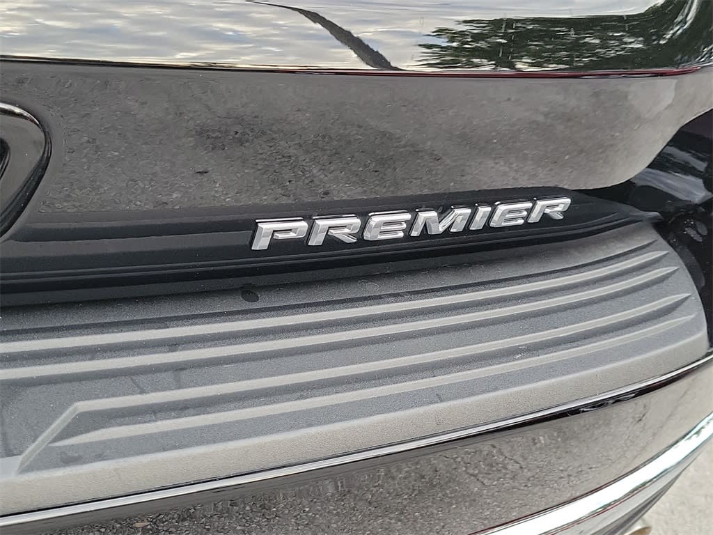 Thumbnail: 2023 Chevrolet Tahoe - 7