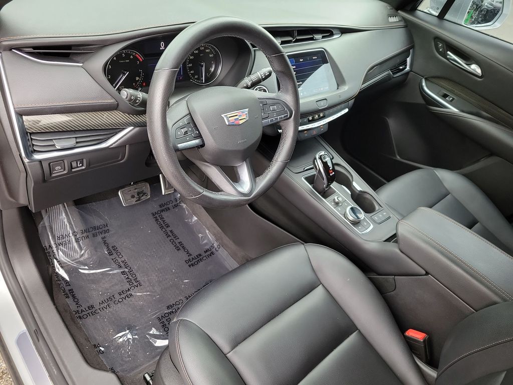 Thumbnail: 2021 Cadillac XT4 - 2