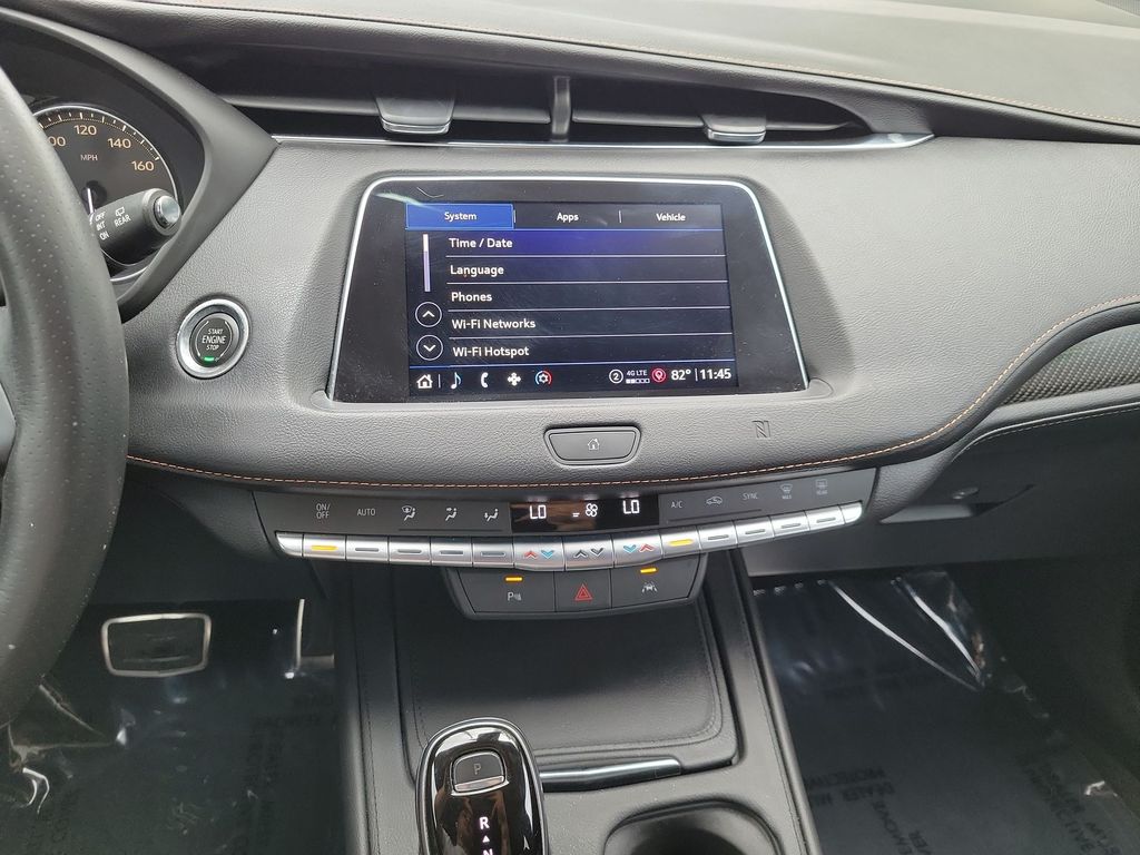 Thumbnail: 2021 Cadillac XT4 - 15