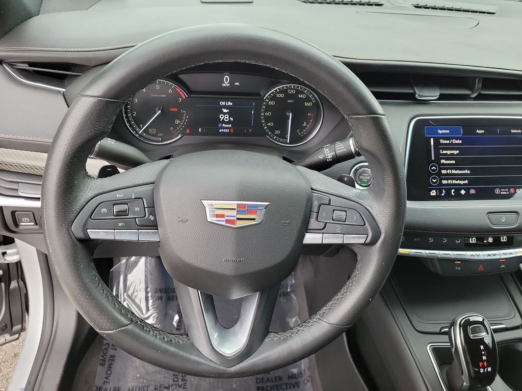 Thumbnail: 2021 Cadillac XT4 - 14