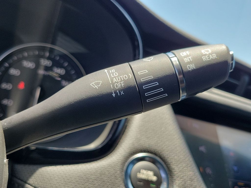 Thumbnail: 2020 Cadillac XT5 - 14