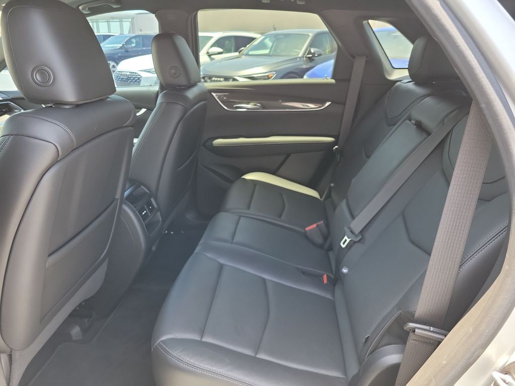 Thumbnail: 2020 Cadillac XT5 - 23
