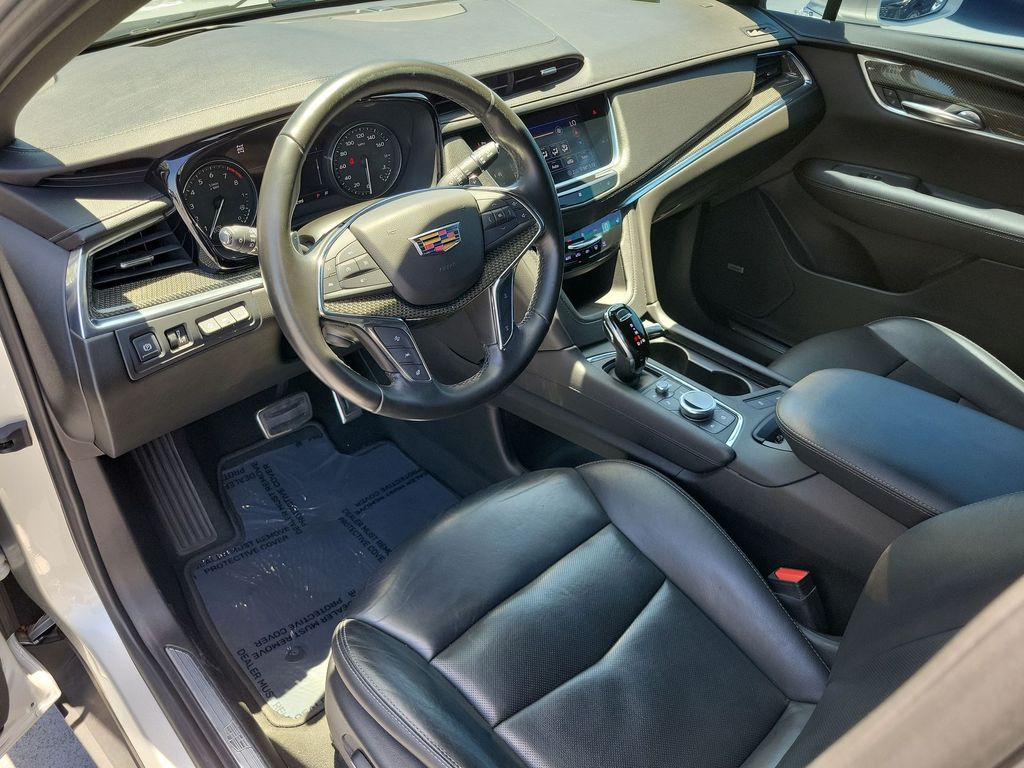 Thumbnail: 2020 Cadillac XT5 - 2