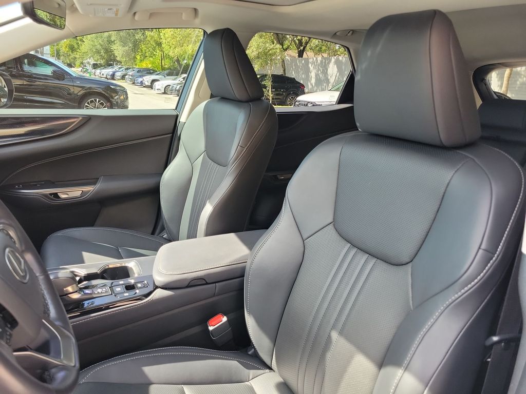 Thumbnail: 2025 Lexus ES - 11