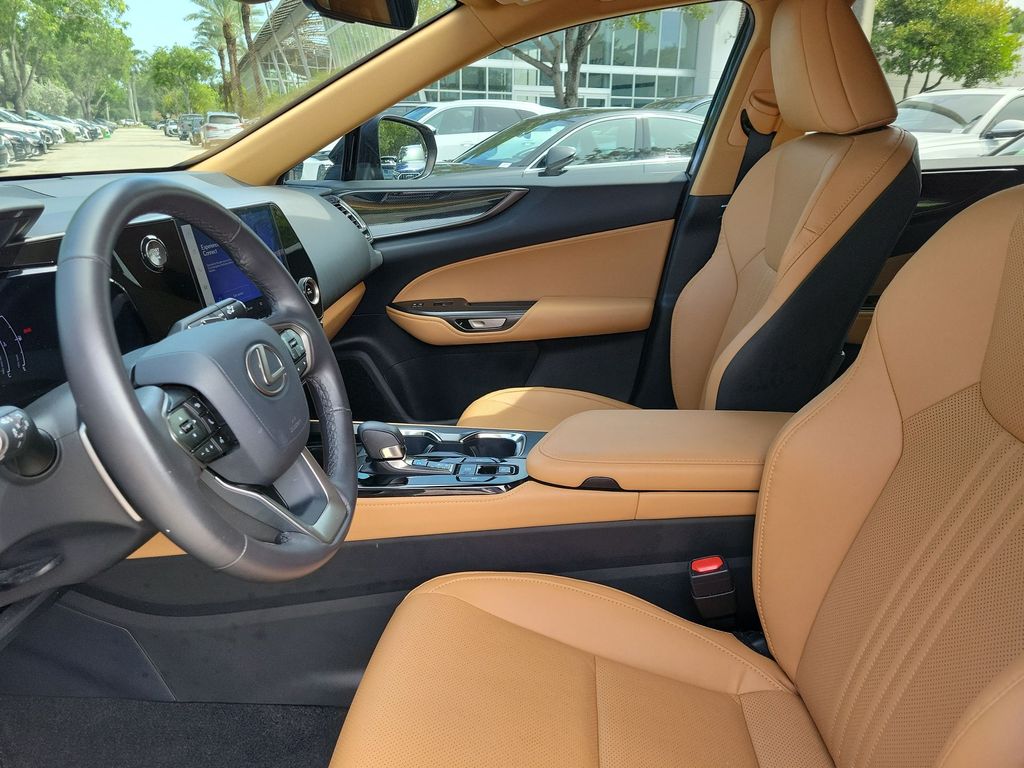 Thumbnail: 2025 Lexus ES - 11