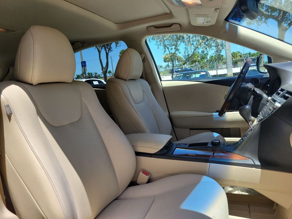 Thumbnail: 2015 Lexus RX - 28
