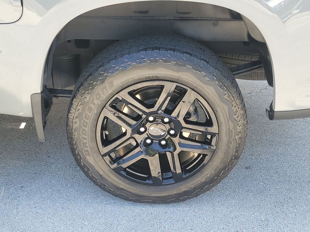 Thumbnail: 2024 Chevrolet Silverado 1500 - 8
