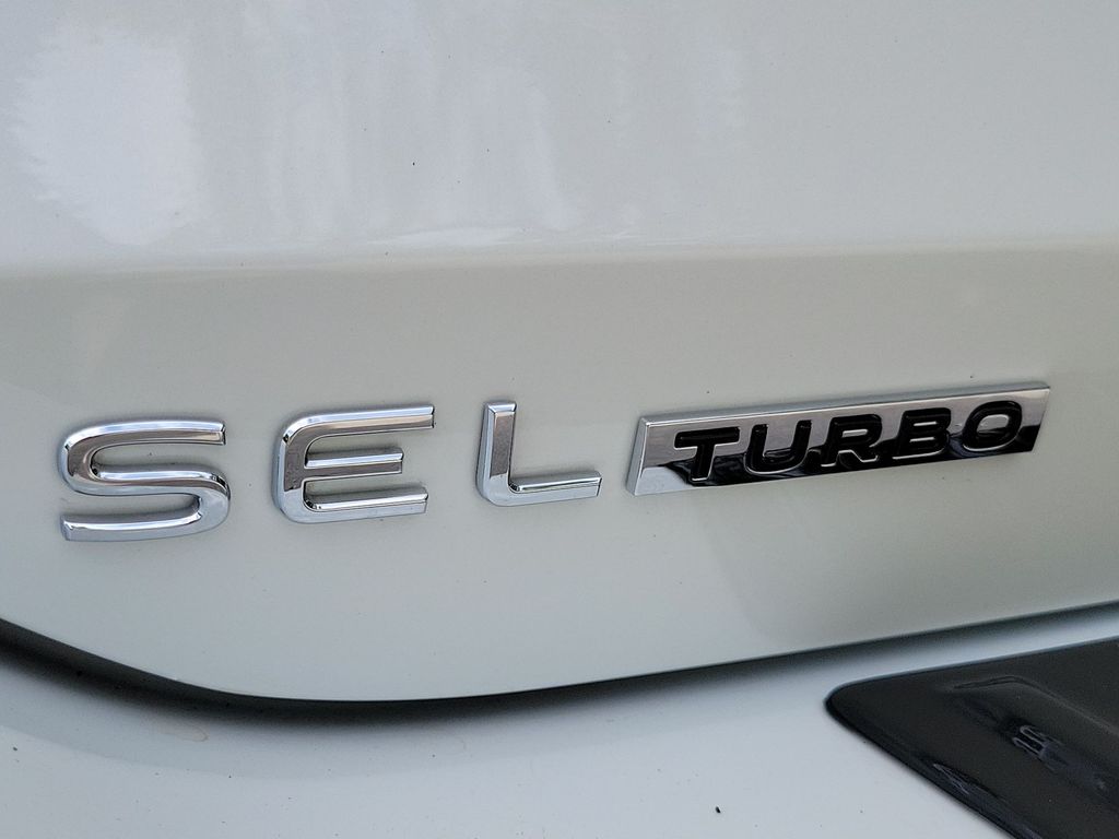 Thumbnail: 2026 Volkswagen Tiguan - 7