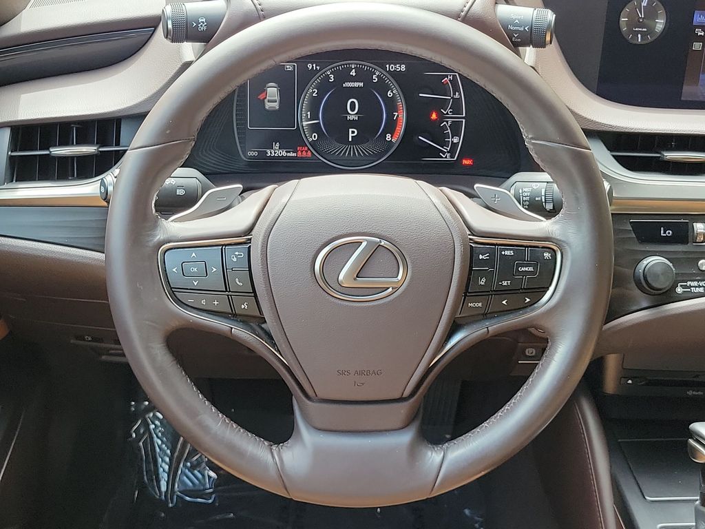 Thumbnail: 2019 Lexus ES - 14