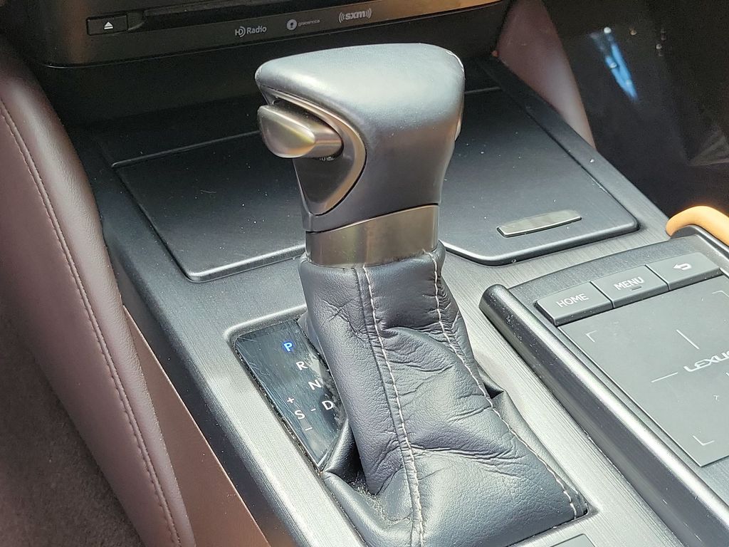 Thumbnail: 2019 Lexus ES - 16