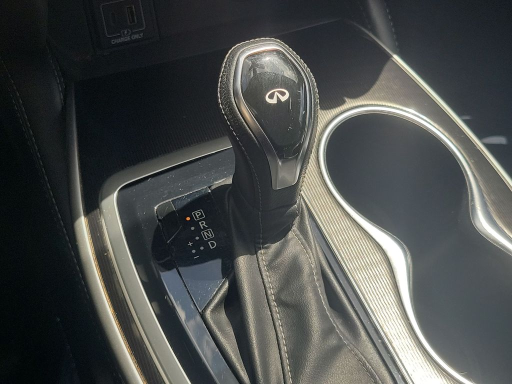 Thumbnail: 2020 INFINITI QX60 - 16