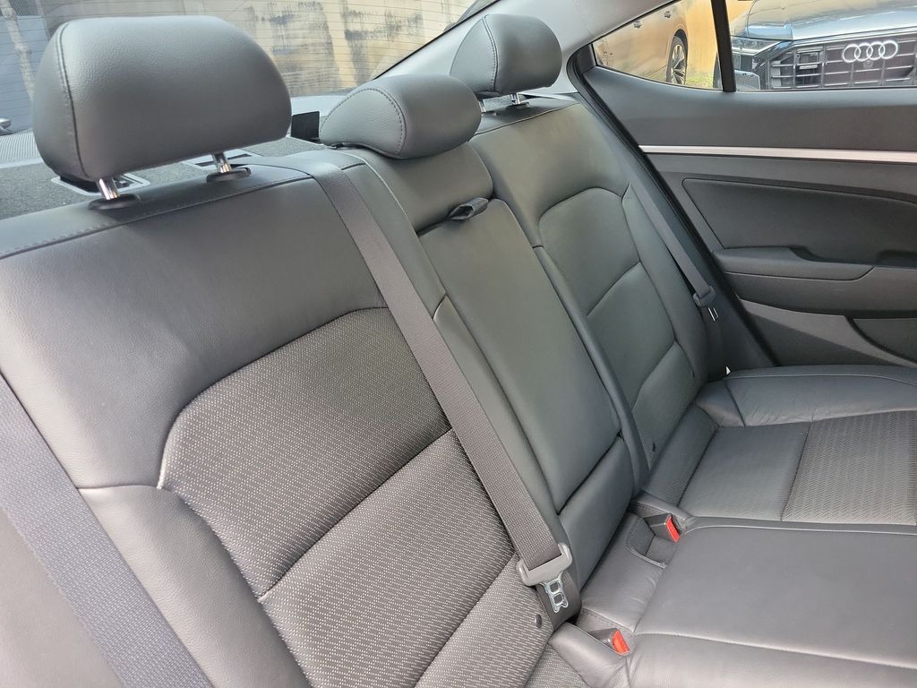 Thumbnail: 2019 Hyundai Elantra - 13