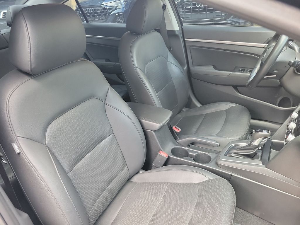 Thumbnail: 2019 Hyundai Elantra - 29