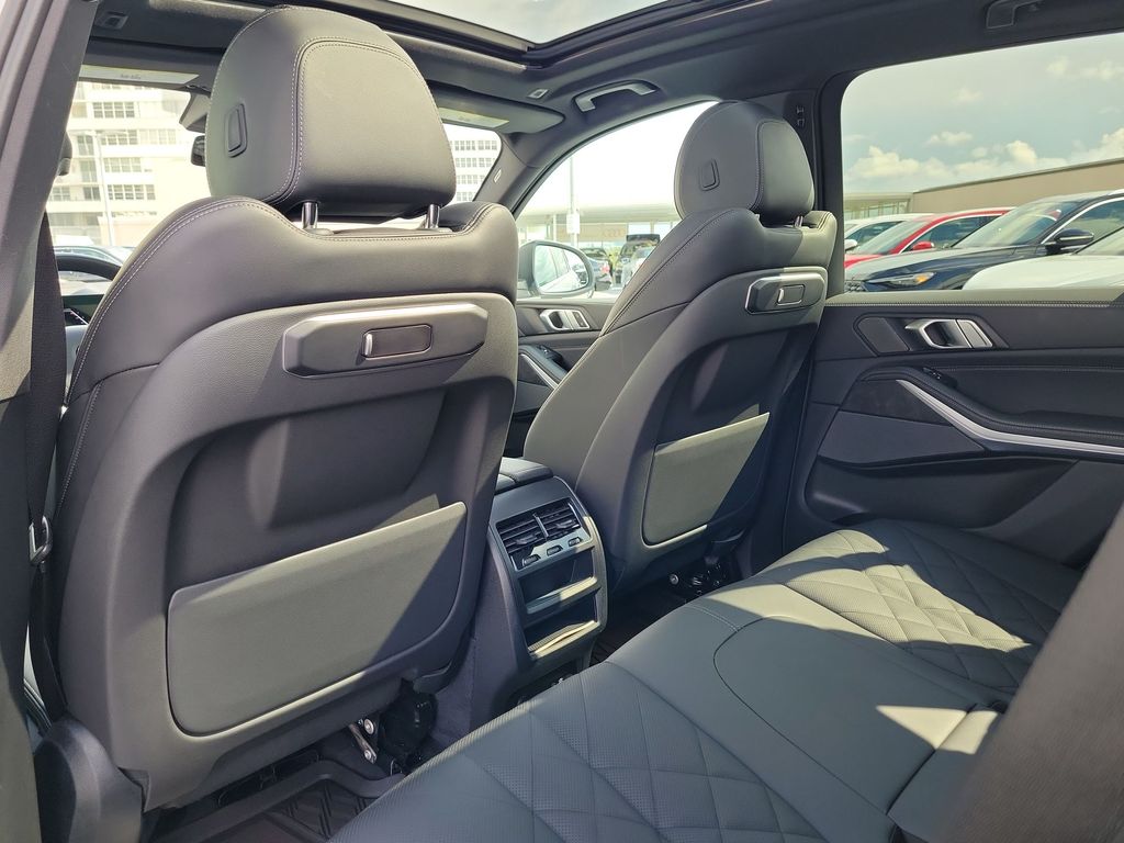 Thumbnail: 2024 BMW X5 - 12