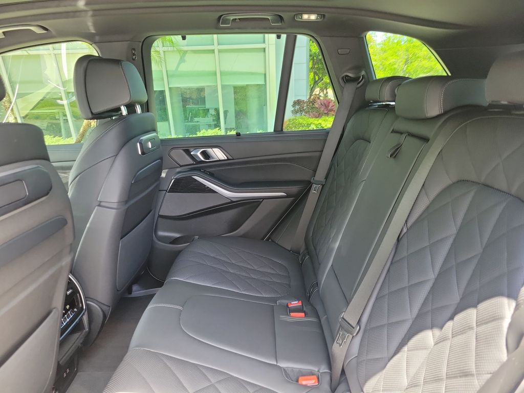 Thumbnail: 2025 BMW X5 - 13