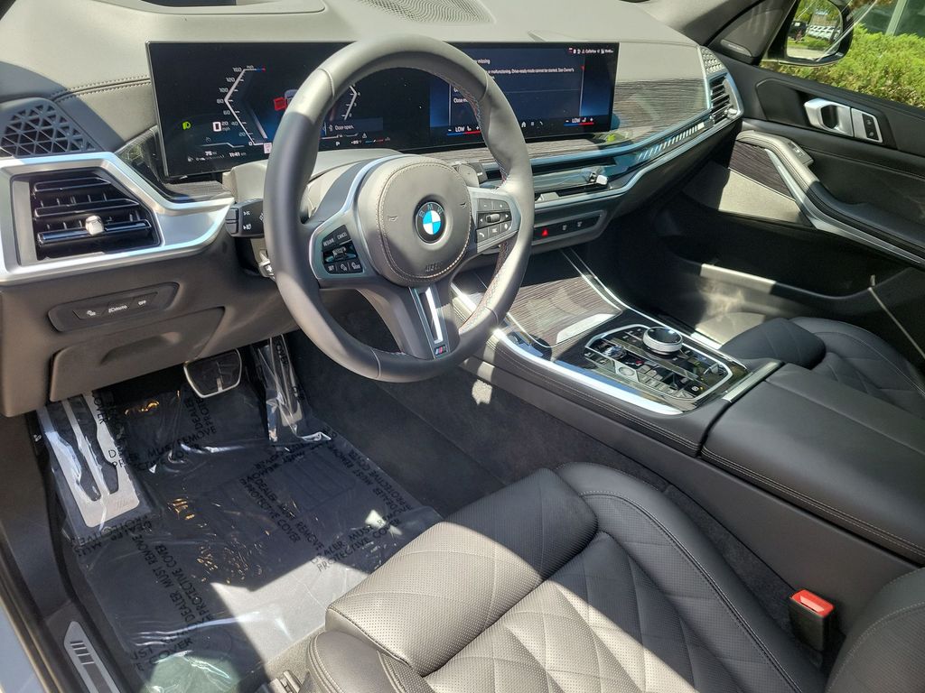 Thumbnail: 2025 BMW X5 - 2