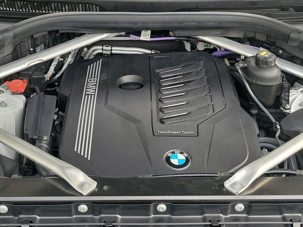 Thumbnail: 2022 BMW X5 - 9