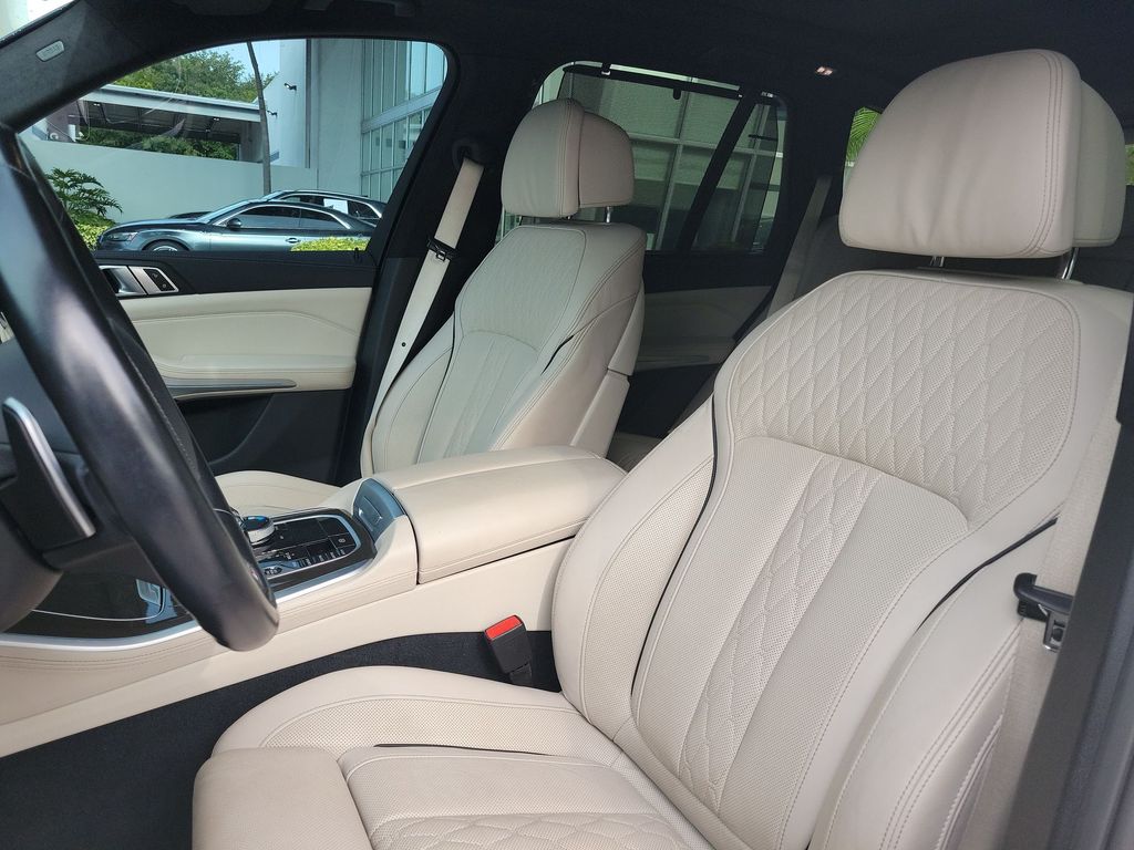 Thumbnail: 2022 BMW X5 - 11