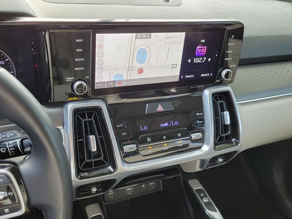 Thumbnail: 2022 Kia Sorento - 15