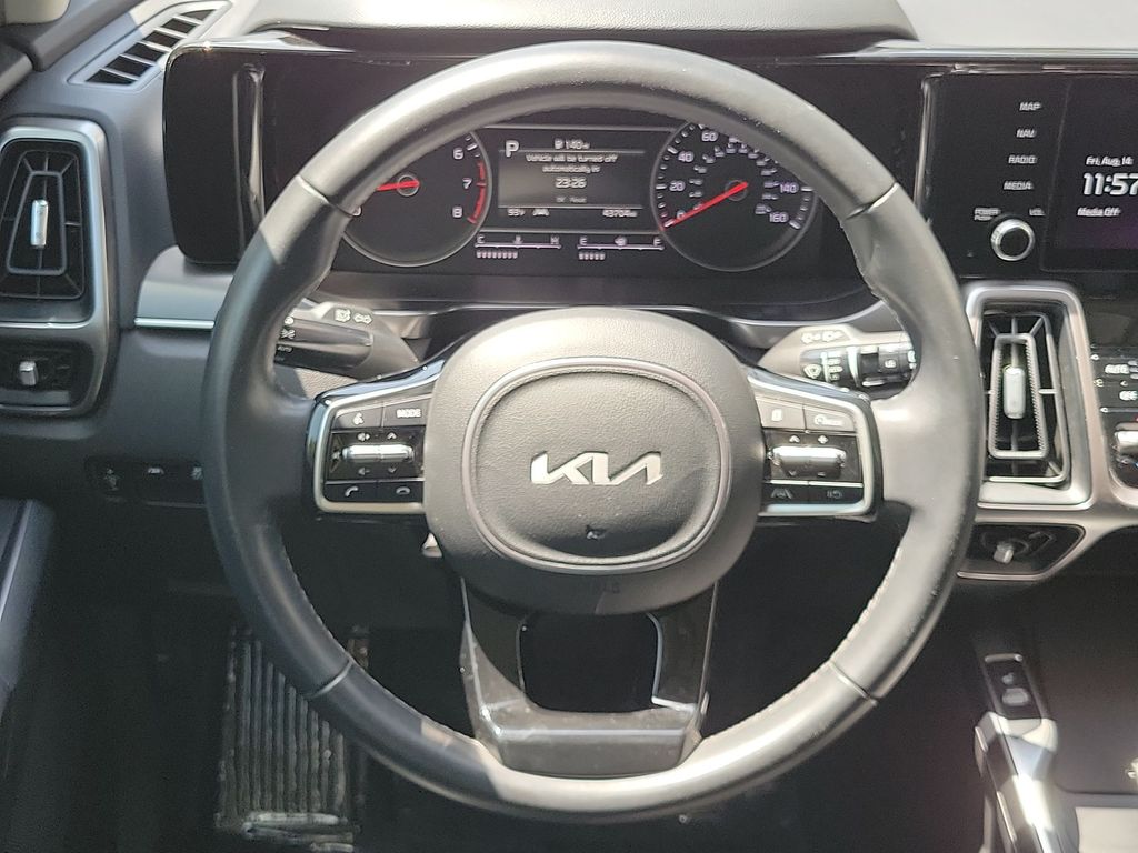 Thumbnail: 2023 Kia Sorento - 14