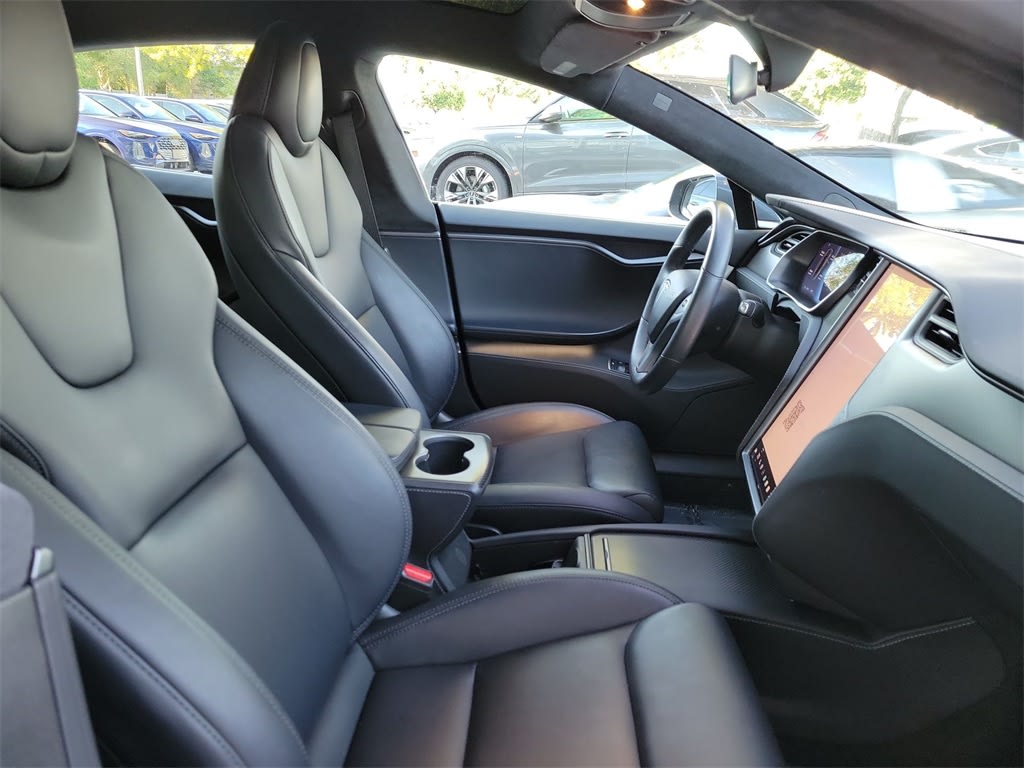 Thumbnail: 2020 Tesla Model S - 11