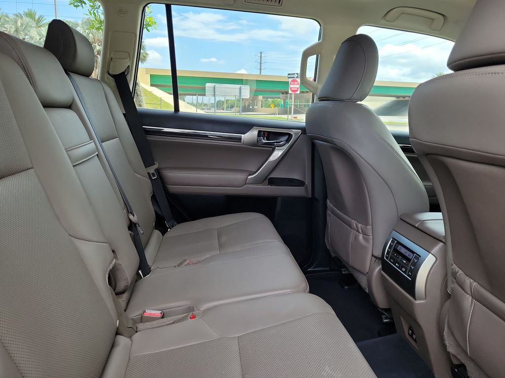 Thumbnail: 2020 Lexus GX - 19