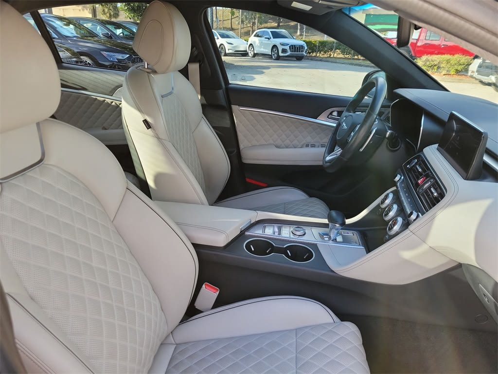 Thumbnail: 2023 Genesis G70 - 12