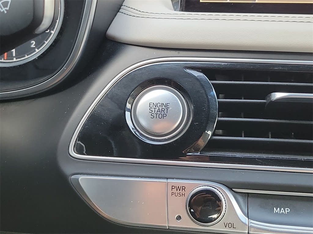 Thumbnail: 2023 Genesis G70 - 28