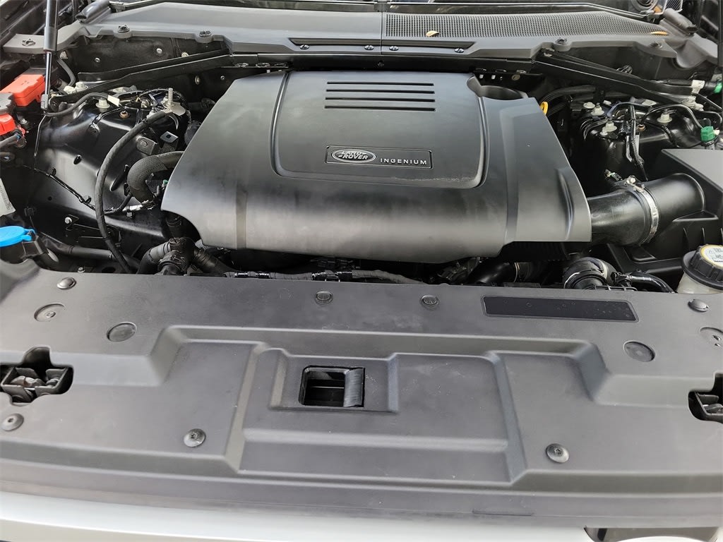 Thumbnail: 2023 Land Rover Defender - 9