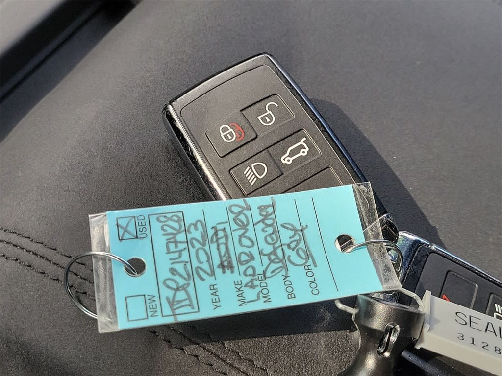 Thumbnail: 2023 Land Rover Defender - 17