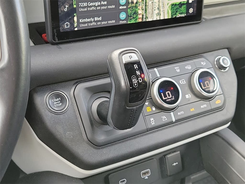 Thumbnail: 2023 Land Rover Defender - 28