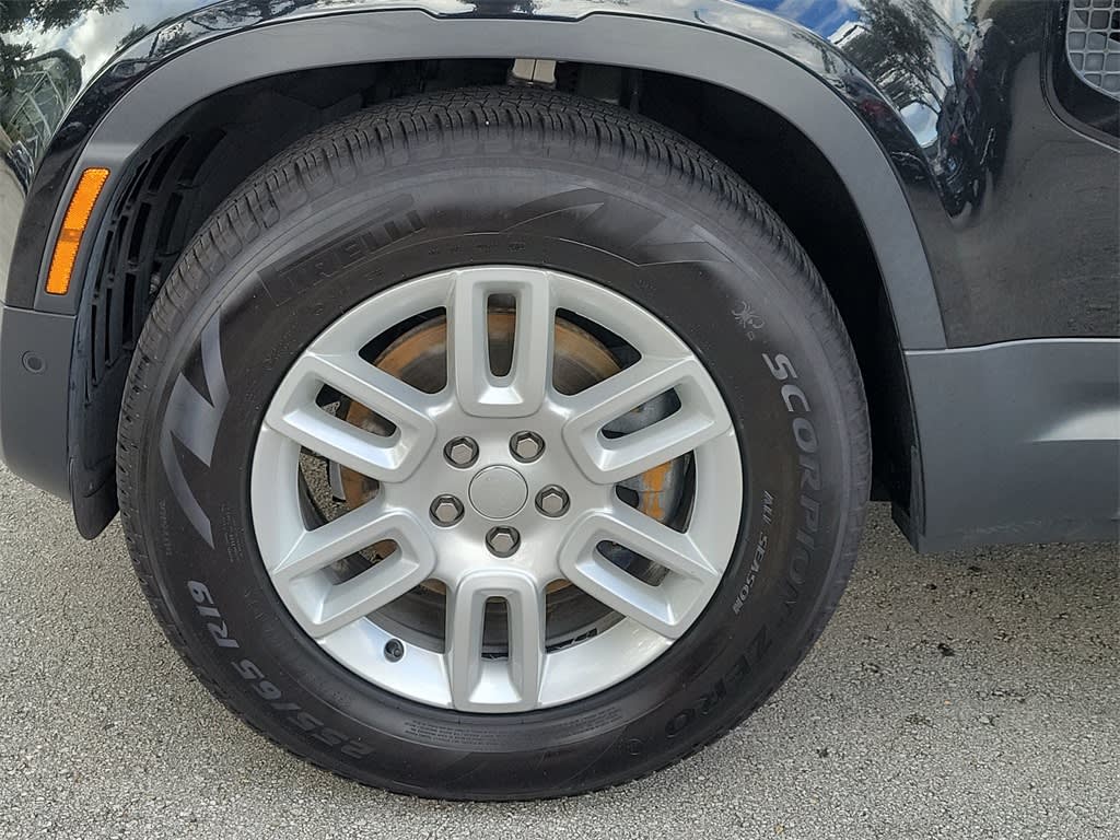 Thumbnail: 2023 Land Rover Defender - 8