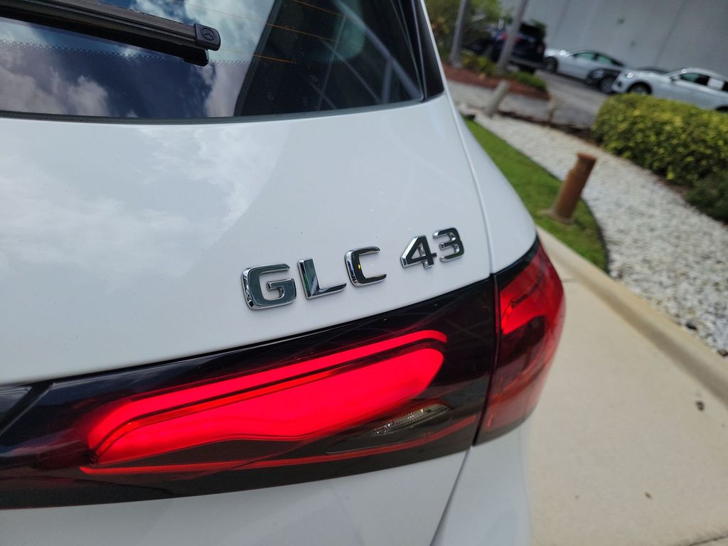 Thumbnail: 2025 Mercedes-Benz GLC - 7